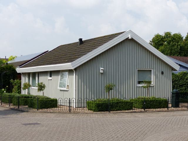 warme lichtgrijze verf huis in Leusden