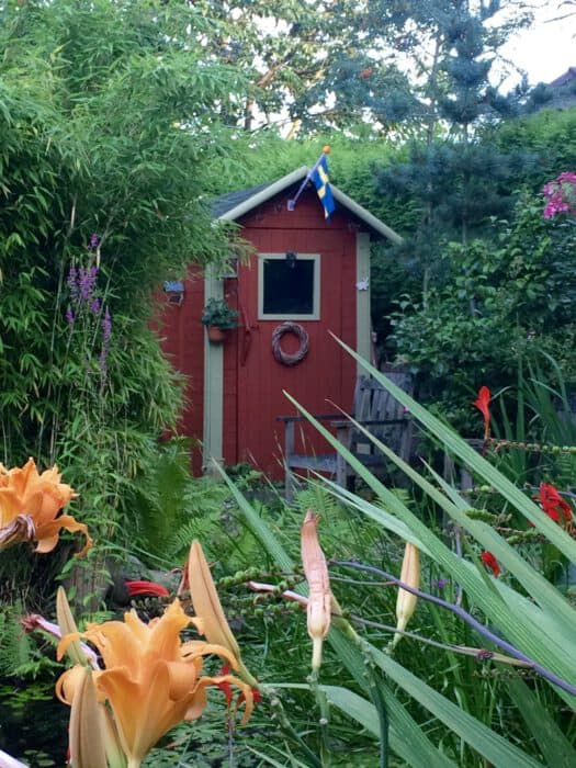 Zweedse houtverf tuinhuis