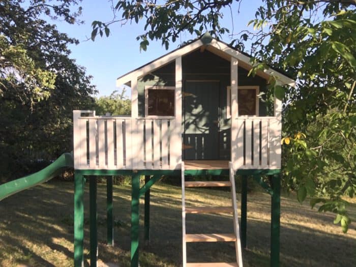 Speelhuisje voor kinderen in Zweeds blauw (bohus)