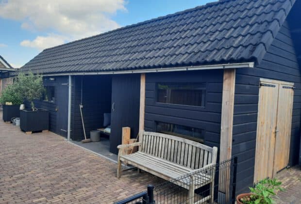 Overkapping zwart verven