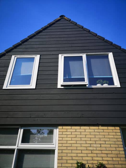 Houten gevel verven in ral 7016 antraciet