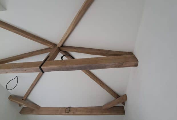 houten balken grey wash