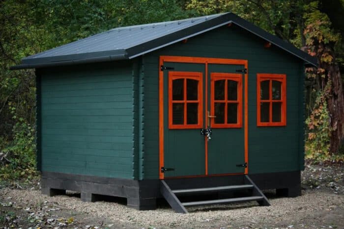 tuinhuis groen beitsen