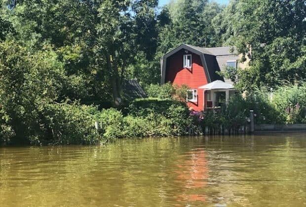 woning zweeds rood