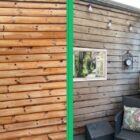 Hout vergijst: links voor de behandeling en rechts na de behandeling